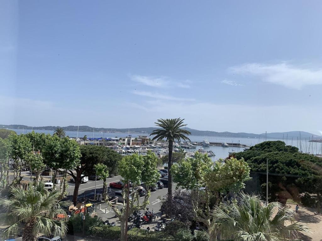Maison De Village Renovee Avec Vue Mer Exceptionnelle Sainte-Maxime Luaran gambar